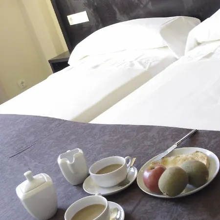 Lux Sevilla Hotel *
