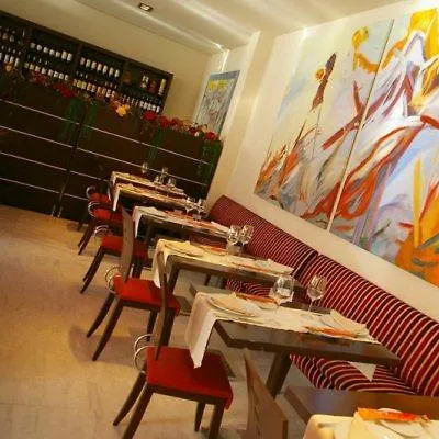 Lux Sevilla Hotel 3*